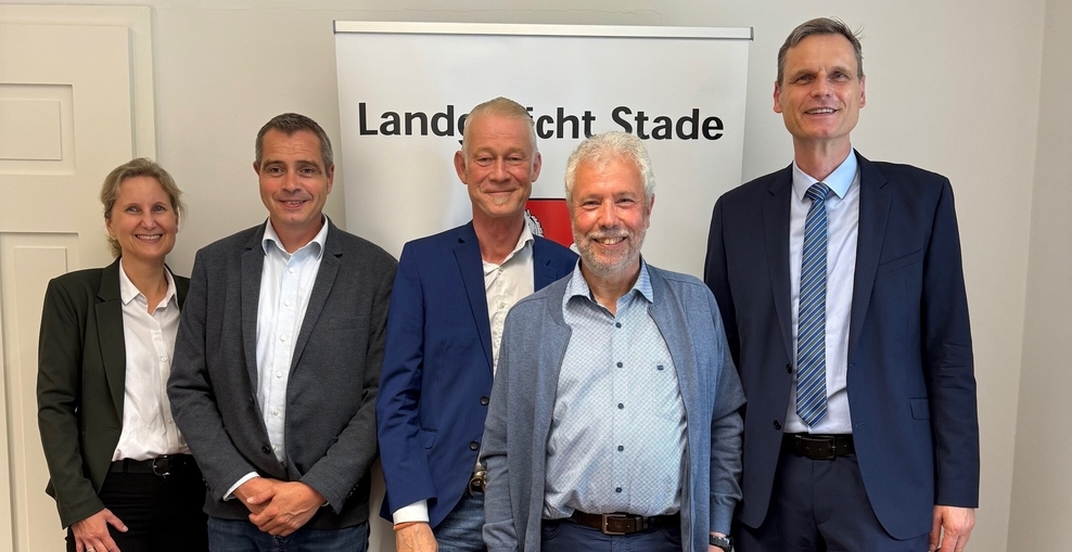 Schmuckgrafik (zur Pressemitteilung: „Verabschiedung und Ernennung von Handelsrichtern")