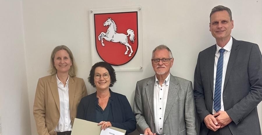 Schmuckgrafik (zur Pressemitteilung: „Ernennung zum Handelsrichter")